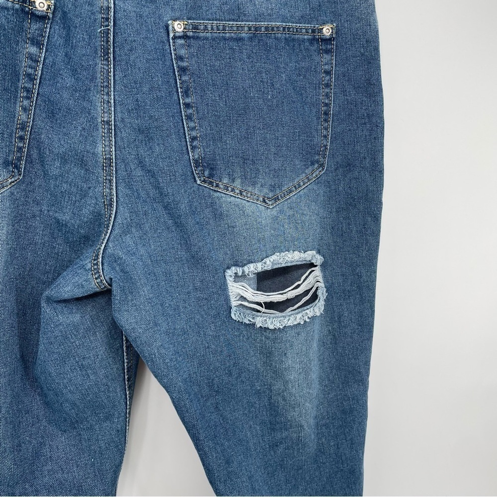 NEW! Pretty Little Thing Bum Rip Jeans - Picture 11 of 15